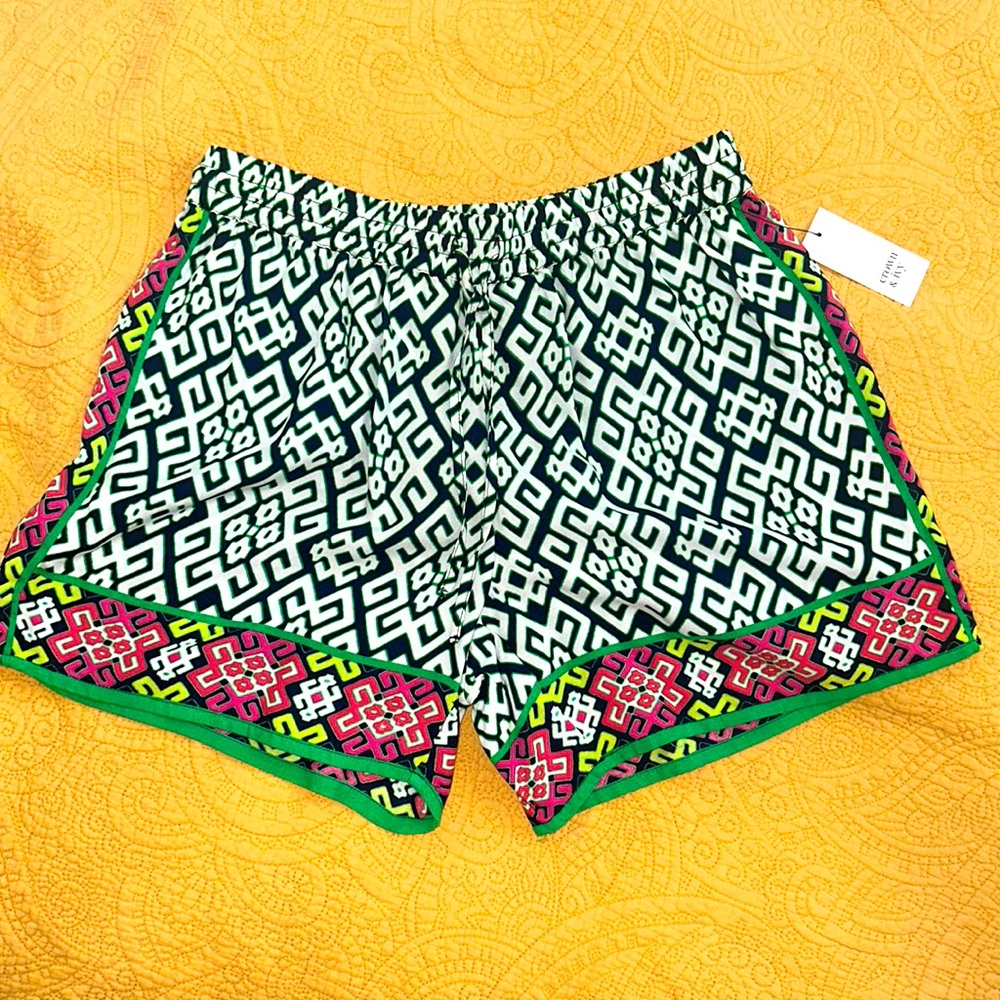 Crown & Ivy printed shorts